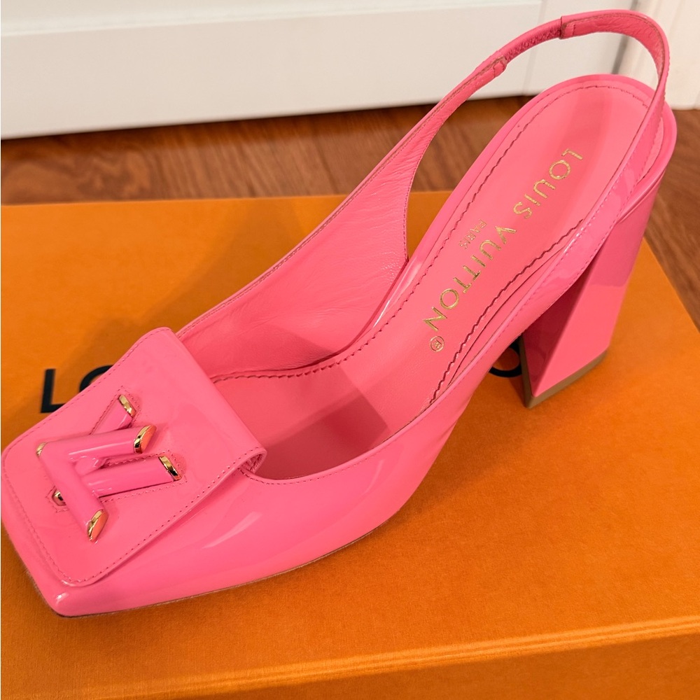 Louis Vuitton Shake Slingback Pumps - Picture 5 of 9